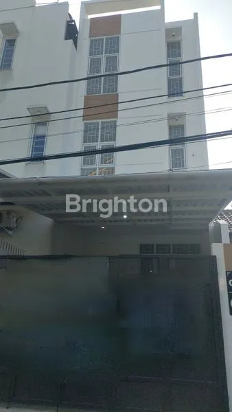 image RUMAH MODERN SEDERHANA 3 LANTAI, LETAK STRATEGIS, ROW JALAN 2 MOBIL ,DI  DURI KEPA, DEKAT GREENVILLE, GREEN GARDEN DAN DEKAT TANJUNG DUREN  (1)