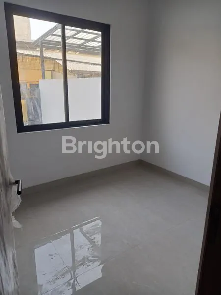 image RUMAH BARU 3 LANTAI DI DURI KEPA GREENVILLE JAKARTA BARAT (3)