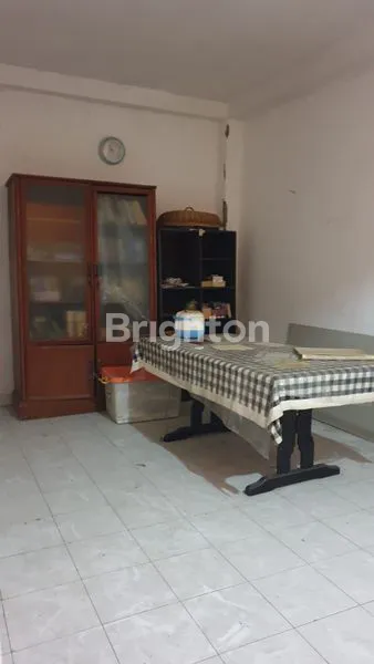 image HUNIAN 2½ LANTAI DEPOK  (6)