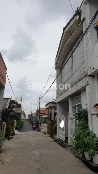 image HUNIAN 2½ LANTAI DEPOK  (1)