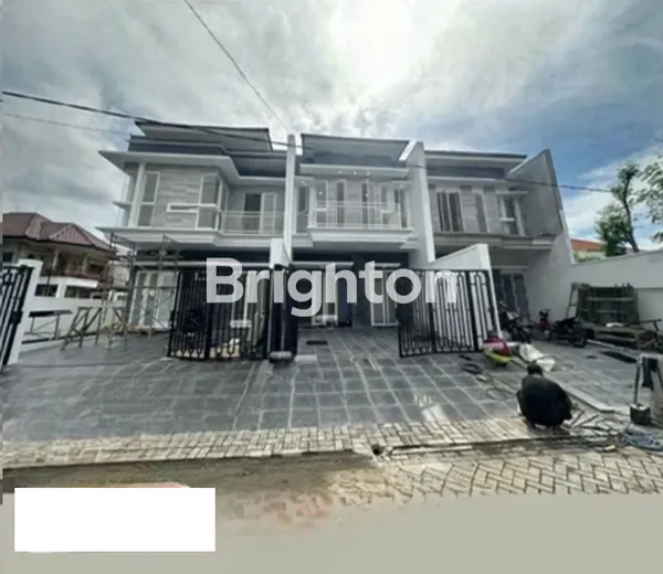 Gambar Property RUMAH MEWAH 2 LANTAI STRATEGIS DEKAT PETRA & UBAYA - JEMURSARI