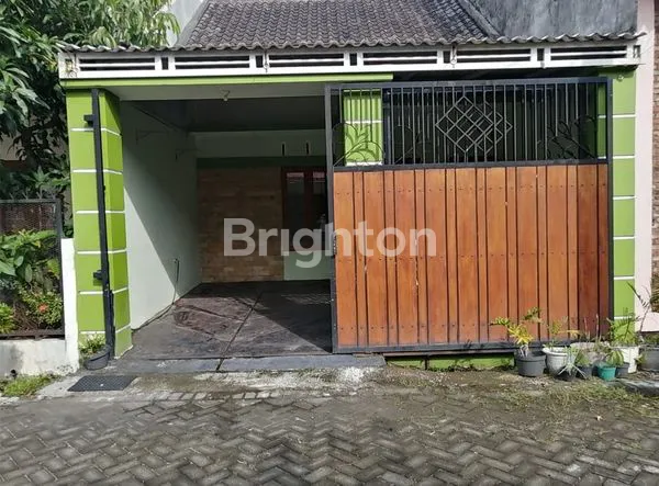 image RUMAH NYAMAN MINIMALIS DI PERUMAHAN  SOLO BARU. (2)