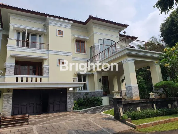 image RUMAH MEWAH 2 LANTAI DENGAN KOLAM RENANG DI LEBAK BULUS, JAKARTA (8)