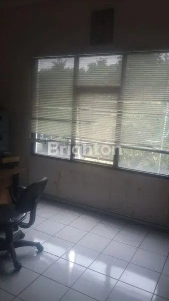 image 3 UNIT RUKO BERJEJER 4 1/2 LANTAI (3)