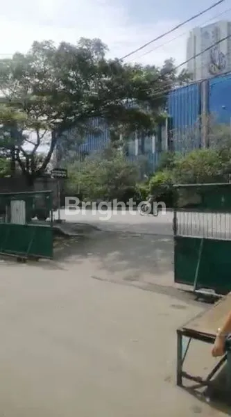 image RUKO 3 1/2 LANTAI DURI KOSAMBI LOKASI STRATEGIS DI PINGGIR JALAN BESAR,DEKAT TOL CENGKARENG DAN APARTEMEN CIPUTRA WORLD CENGKARENG JAKARTA BARAT (3)