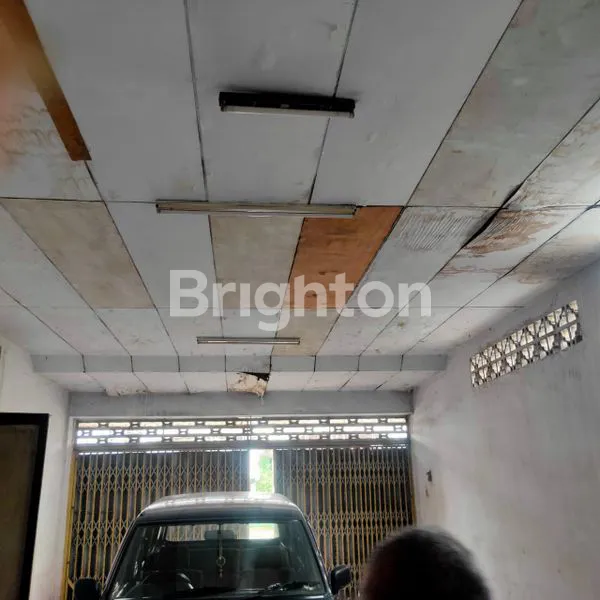 image RUKO STRATEGIS + LAHAN + RUMAH WALET DI JL. SUDIRMAN TANGGUL (2)