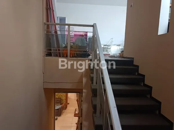 image RUMAH MANYAR REJO SURABAYA COCOK UNTUK RUMAH TINGGAL ATAU USAHA  (8)