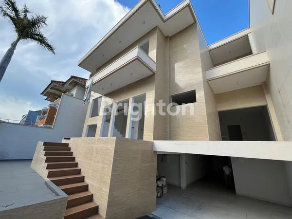 image *MURAH. NEGO AJA. VENDOR MINTA CEPAT LAKU*  *DIJUAL CEPAT RUMAH BARU GRESS KONDISI 85%* *PURI WIDYA KENCANA, CITRALAND* (1)