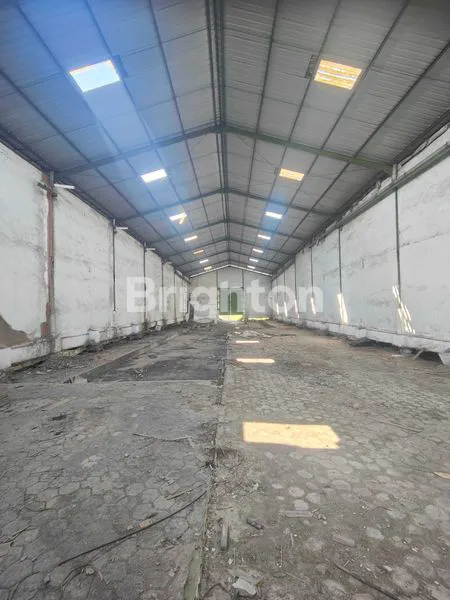 image GUDANG HITUNG TANAH MARGOMULYO INDAH SURABAYA (3)