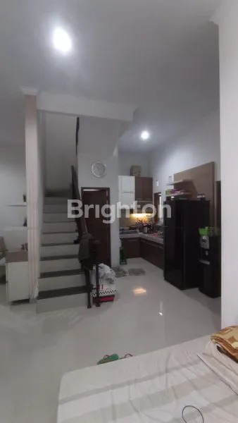 image DIJUAL RUMAH DI PERUMAHAN MUTIARA KENCANA JLN DAMAI (3)