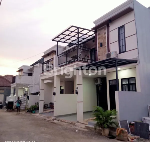 image RUMAH 2 LANTAI NUANSA BALI DI PURI KINTAMANI, DEKAT TOL CIBUBUR (2)