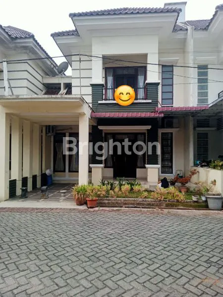 image RUMAH MEWAH 2 LANTAI DI FLAMBOYAN RAYA KOMPLEK DEBANG TAMANSARI, MEDAN SELAYANG (1)