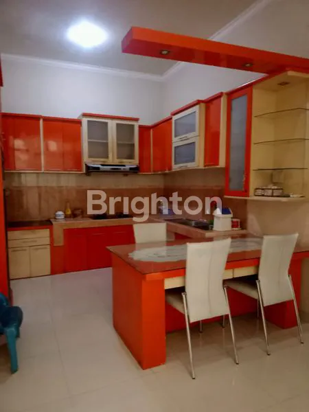 image RUMAH MEWAH 2 LANTAI DI FLAMBOYAN RAYA KOMPLEK DEBANG TAMANSARI, MEDAN SELAYANG (4)