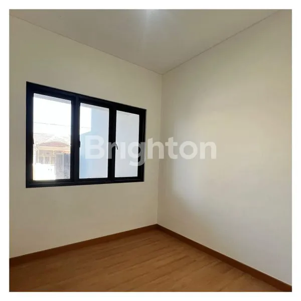 image RUMAH MEWAH 2 LANTAI NIRWANA EKSEKUTIF, ROW JALAN 3 MOBIL (5)