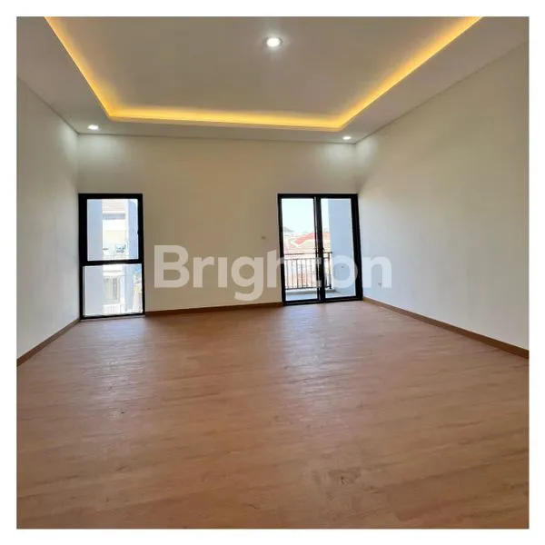 image RUMAH MEWAH 2 LANTAI NIRWANA EKSEKUTIF, ROW JALAN 3 MOBIL (3)