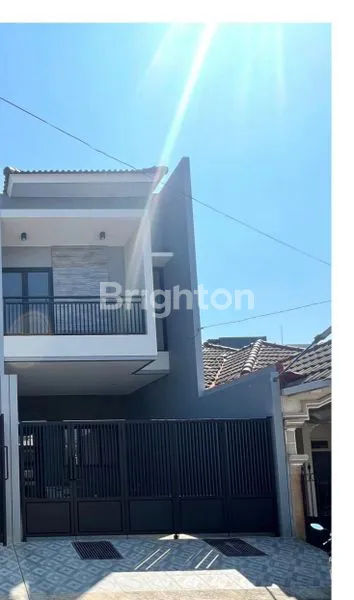 image RUMAH MEWAH 2 LANTAI NIRWANA EKSEKUTIF, ROW JALAN 3 MOBIL (1)