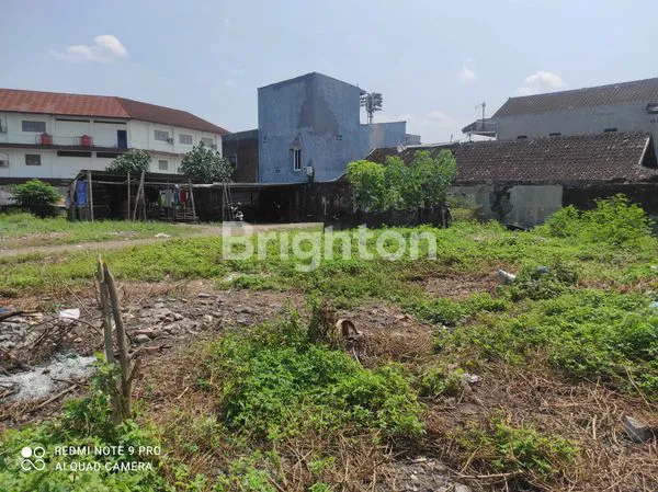 image TANAH LUAS 2.130M² DI PASAR KLIWON SOLO, LOKASI STRATEGIS (5)