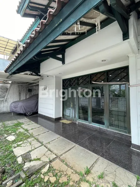 image RUMAH STRATEGIS DEKAT ARTERI PERMATA HIJAU CIPULIR JAKARTA SELATAN  (1)