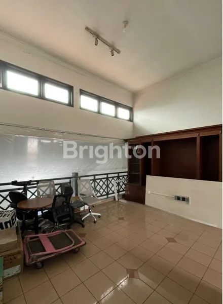 image RUMAH STRATEGIS DEKAT ARTERI PERMATA HIJAU CIPULIR JAKARTA SELATAN  (7)