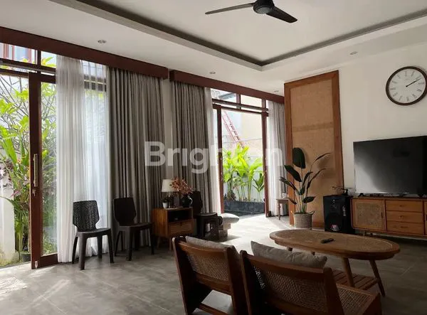 image VILLA CANTIK 2 LANTAI DILENGKAPI DENGAN PRIVATE POOL DI JIMBARAN (3)