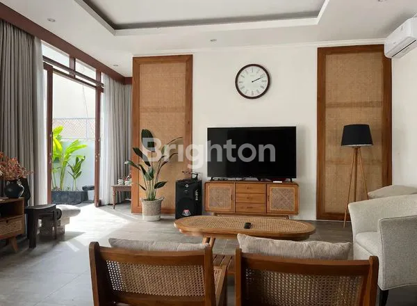 image VILLA CANTIK 2 LANTAI DILENGKAPI DENGAN PRIVATE POOL DI JIMBARAN (7)