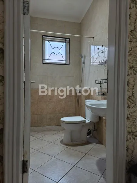 image RUMAH 2 LANTAI DI THE GREEN CLUSTER BELLAGIO BSD – NYAMAN & SIAP HUNI (5)