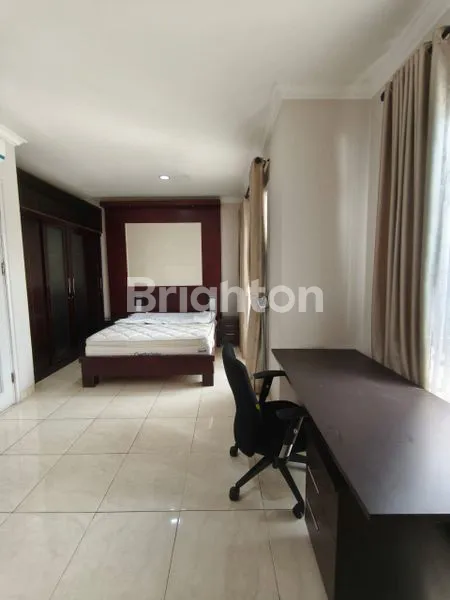 image RUMAH 2 LANTAI DI THE GREEN CLUSTER BELLAGIO BSD – NYAMAN & SIAP HUNI (6)