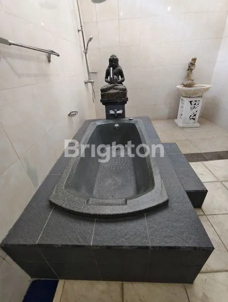 image VILLA MEWAH 3+1 BR FULL FURNISH DENGAN POOL PRIVAT DI SANUR BALI (4)