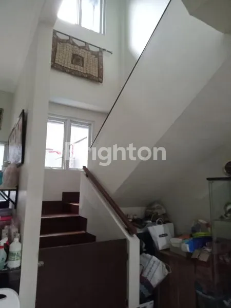 image RUMAH 2 LANTAI SIAP HUNI DI GRIYA LOKA BSD - 4KT, SHM (4)