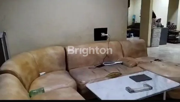 image RUMAH HOEK 2 LANTAI DI SUNTER JAKARTA UTARA (3)