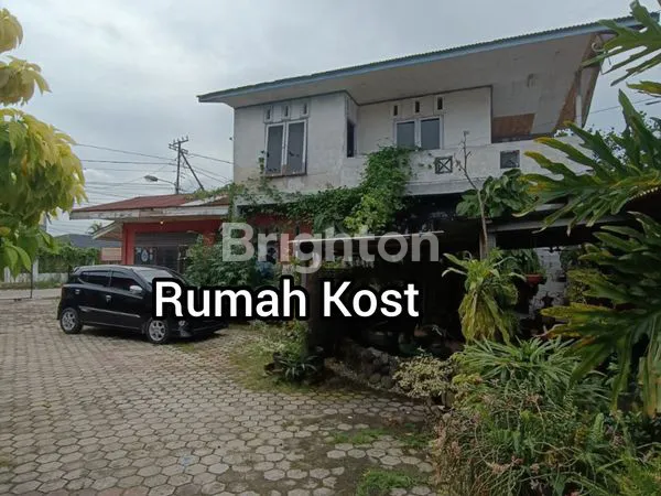 RUMAH KOS PREMIUM + SHM DI JL. SUTOMO, 16 KT, LT 1135M²