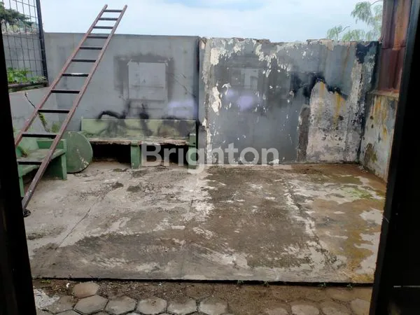 image RUKO SIAP PAKAI LOKASI STRATEGIS DI JATISAMPURNA BEKASI (8)