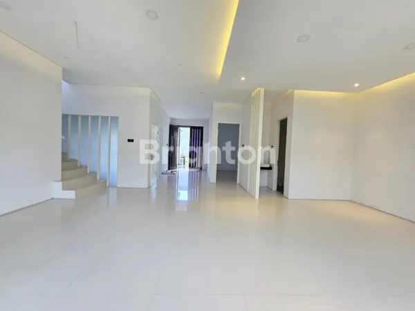 image RUMAH FULL RENOV SIAP HUNI ROYAL RESIDENCE, SURABAYA (2)