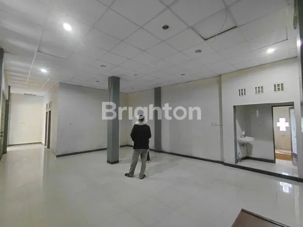 image RUKO 3 LANTAI PREMIUM SIAP USAHA DI UNGARAN, DEKAT RS & KAMPUS (7)