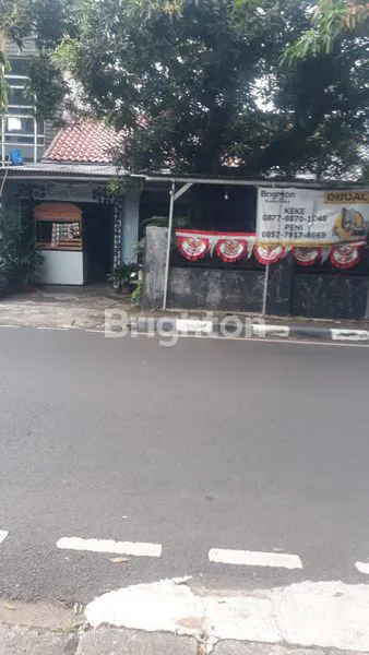 RUMAH HITUNG TANAH DI KOMPLEK DEPARTEMEN PERTANIAN, PASAR MINGGU, JAKARTA SELATAN
