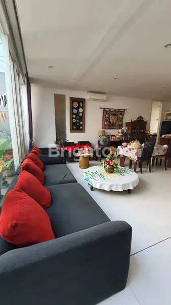image RUMAH LISBON PAKUWON INDAH 2 LANTAI LOKASI STRATEGIS (6)