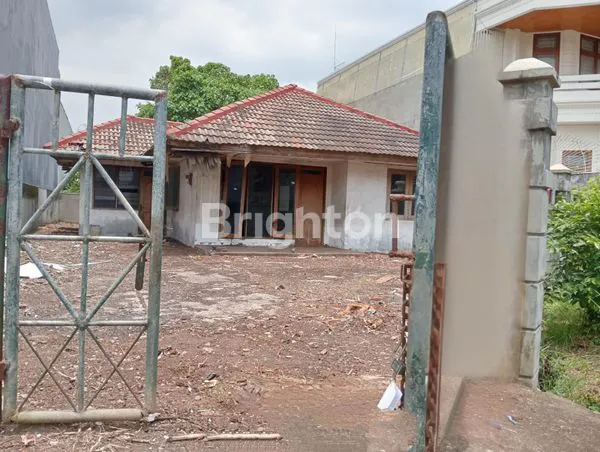 image RUMAH LUAS TANAH YANG LUAS DI GREEN GARDEN, JAKARTA BARAT (3)