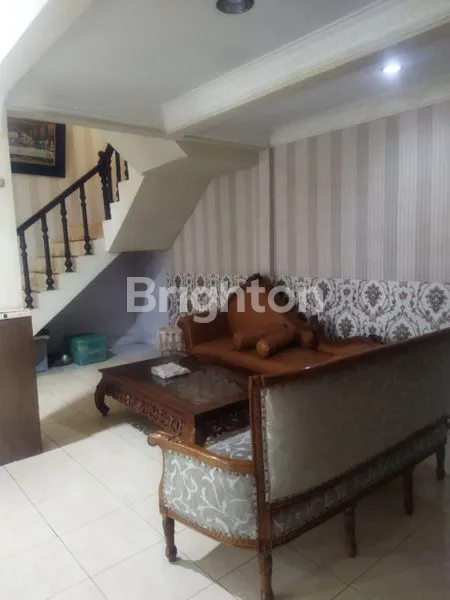 image RUMAH DENGAN DESIGN MODERN SELUAS 494 M HARGA 2.550.000.000 (5)