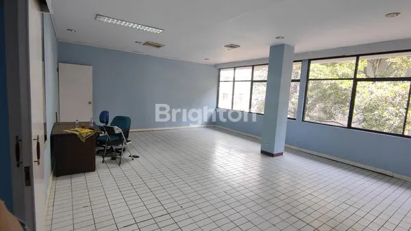 image 9 UNIT OFFICE SPACEMAMPANG PRAPATAN RAYA JAKARTA SELATAN (2)