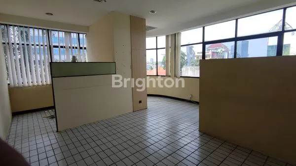 image 9 UNIT OFFICE SPACEMAMPANG PRAPATAN RAYA JAKARTA SELATAN (4)