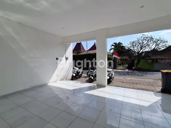 image TOKO BARU SIAP PAKAI – LOKASI STRATEGIS JALAN RAYA PERERENAN  (3)