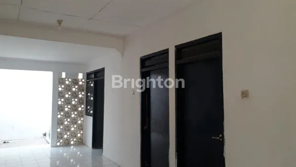 image RUMAH STRATEGI DI TENGAH KOTA BEKASI,  MURAH, LOKASI STRATEGIS DEKAT TEMPAT IBADAH, SEKOLAH, PUSAT BELANJA (3)