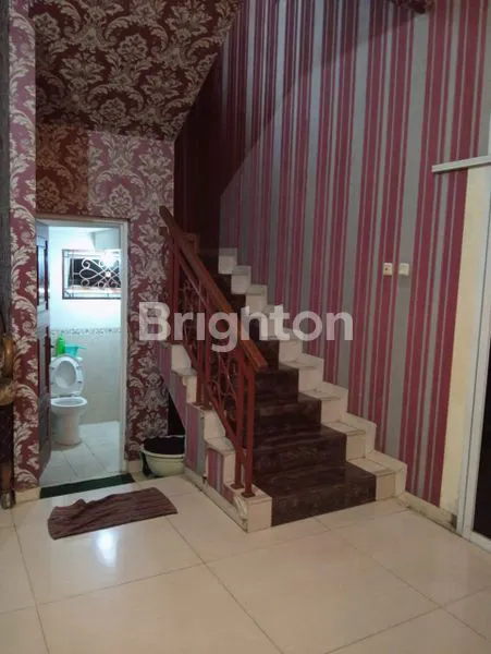 image RUMAH CANTIK 2.5 LT KOMPLEK PERUMAHAN ROYAL RESIDENCE CAKUNG JAKARTA TIMUR AMAN DAN NYAMAN (5)