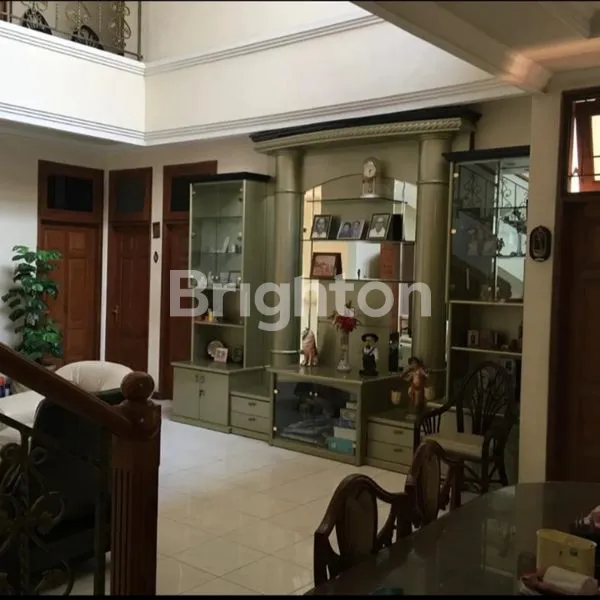 image RUMAH BELAKANG GALAXY MALL (5)