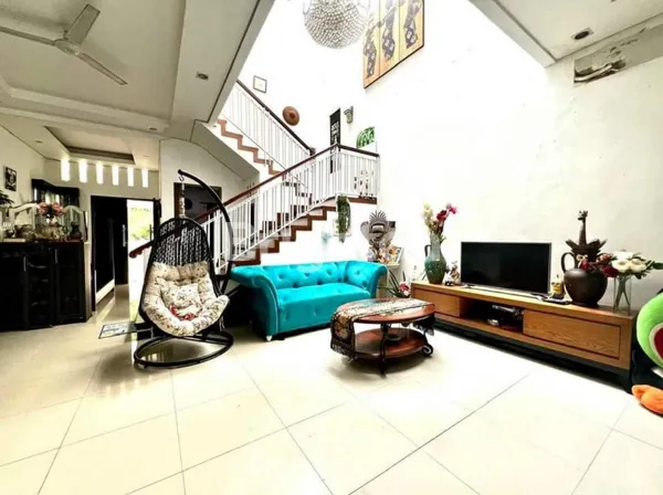 image RUMAH POSISI STRATEGIS DEKAT KEMANG VILLAGE JAKARTA SELATAN (3)