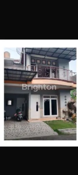 RUMAH 2 LANTAI STRATEGIS DI MUNTILAN, DEKAT MASJID - LT 70M²