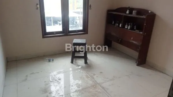 image DIJUAL CEPAT RUMAH PERMATA MILENIUM LIPPO KARAWACI (8)