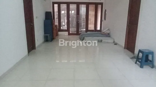 image DIJUAL CEPAT RUMAH PERMATA MILENIUM LIPPO KARAWACI (4)