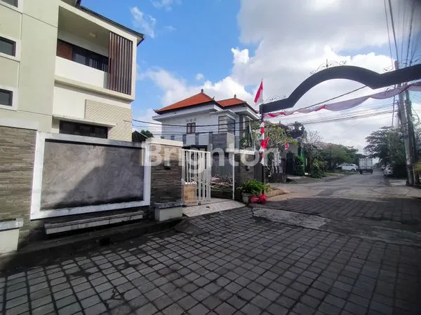 image DI JUAL RUMAH DENGAN LUAS 230M DI DENPASAR BARAT  (2)