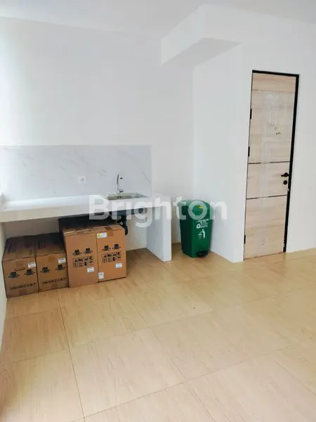 image DISEWAKAN RUMAH SIAP HUNI DI CENDANA ESSENCE LIPPO KARAWACI (3)